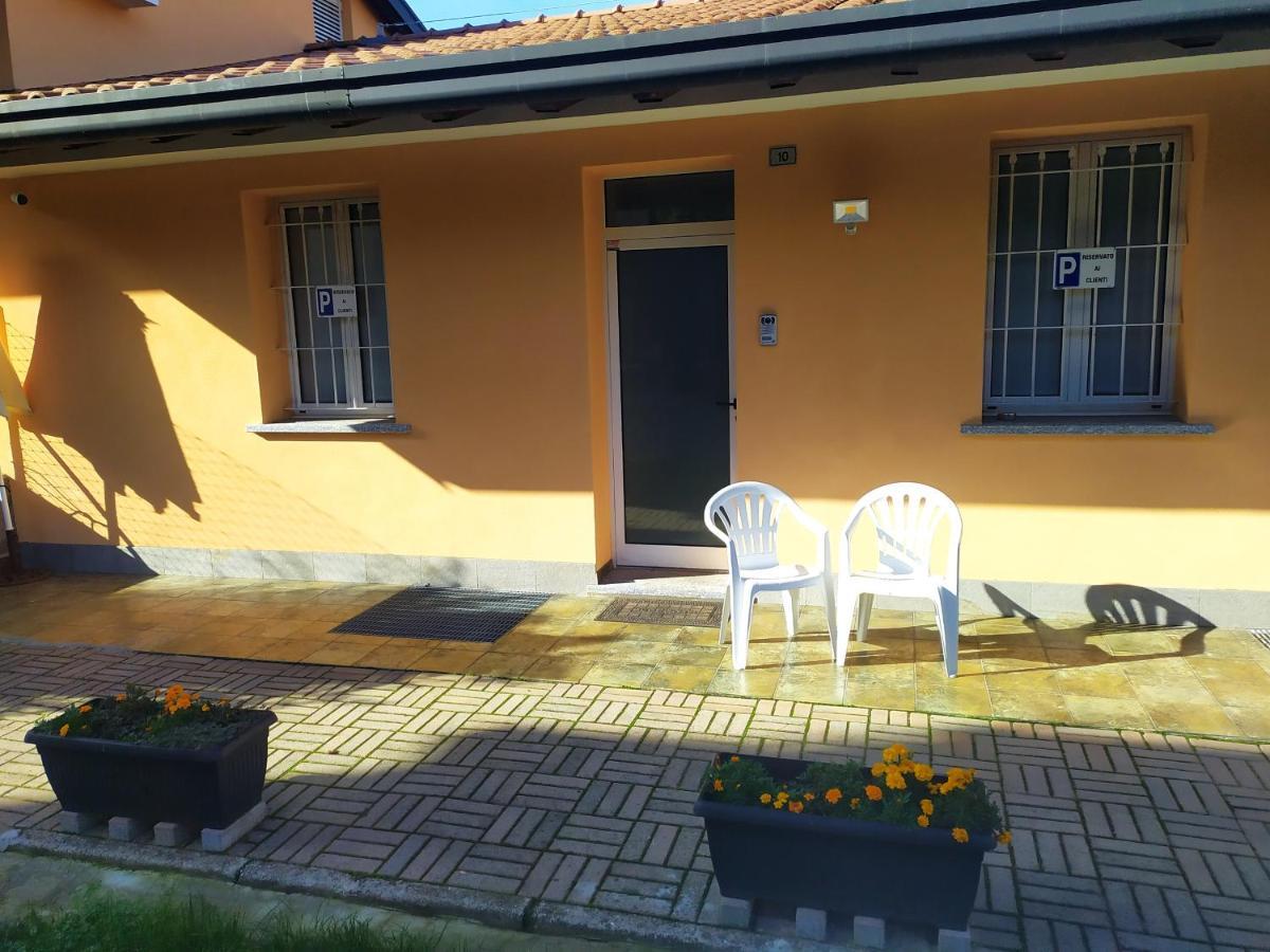 La Quiete Hotell Senna Comasco Exteriör bild